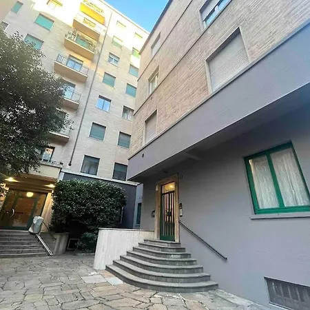 Monolocale In Centro Con Terrazzo Mailand
